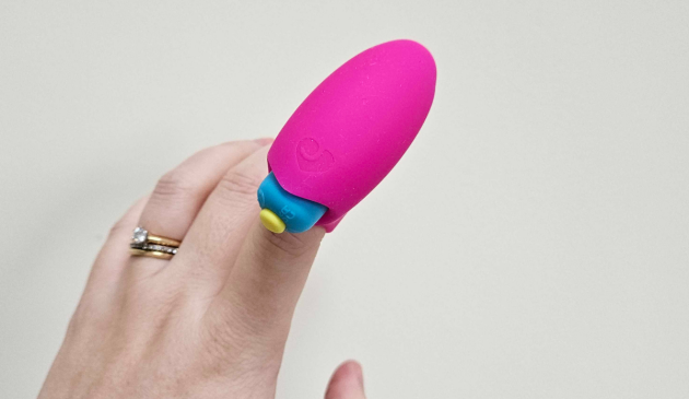A view of Mumsnet editor wearing the Lovehoney Excite 10 Function Finger Vibrator