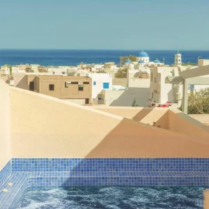 Lucia Villas hot tub
