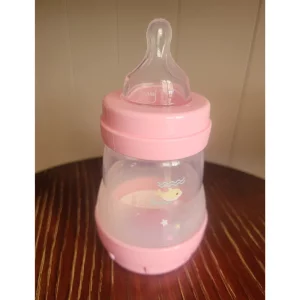 MAM self sterilising baby bottle 160ml real image of bottle in testing close up of front