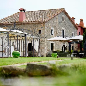 Mas Tapiolas exterior