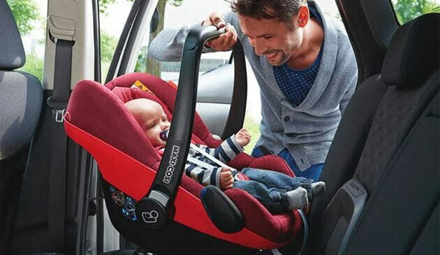 Maxi Cosi Pebble Plus car