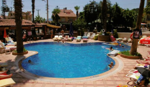 Club Meridmar Apartments