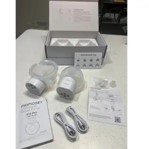 box contents Momcozy S12 Pro