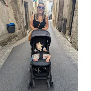 Mum pushing baby in Maxi-Cosi Lara 2