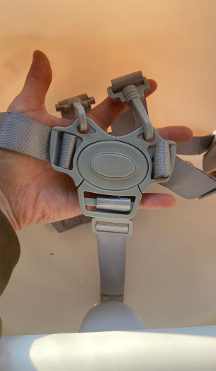 Munchkin Float highchair testing image of harness