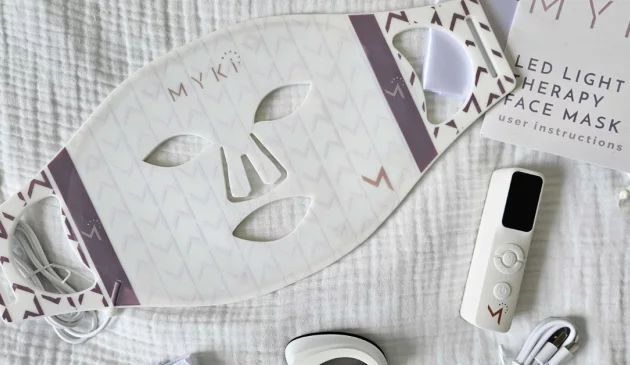 A top down view of the MYKI Beauty LED face mask