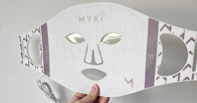 The front of the Myki Beauty LED face mask