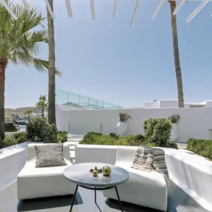 Mykonos Blanc balcony