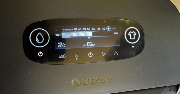 Mumsnet journalist Poppy O'Neill hand tests the Meaco DD8L Pro Desiccant Dehumidifier