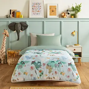Night Lark Junior Animal Atlas Children's Coverless Duvet Set made on the bed