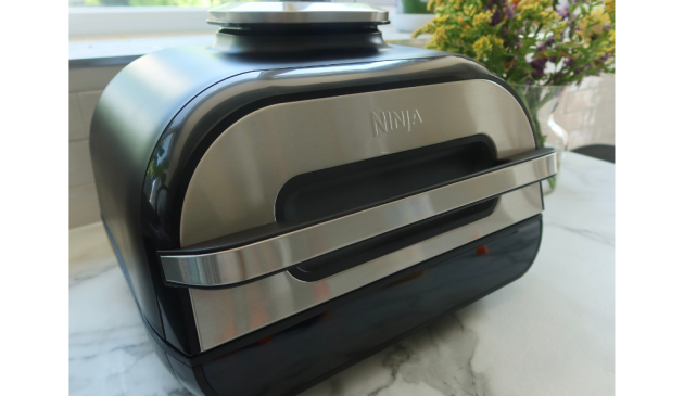 Ninja Foodi MAX Health Grill & Air Fryer 5.7L with Digital Cooking Probe on a kitchen countertop