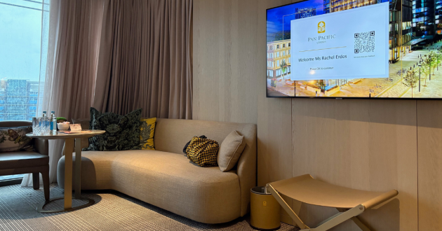 Pan Pacific London hotel room
