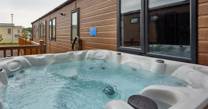 A hot tub at a Parkdean Resorts holiday park