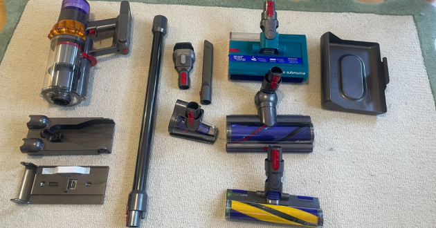 Dyson V15 Submarine tools and accessories