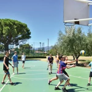 Playa Montroig Eurocamp basketball