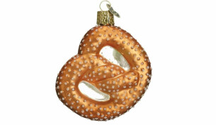 Pretzel Christmas decoration
