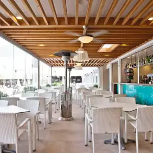 Puerto Azul Suite Hotel dining area