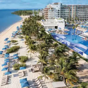 A birds eye view of the hotel Royalton Splash Riviera Cancun, Mexico