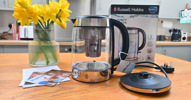 Everything inside the Russell Hobbs Purity Glass Brita Kettle box