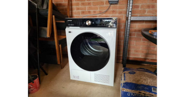 Samsung Series 8 DV90BB7445GES1 Heat Pump Tumble Dryer