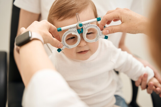 Testing children's eyesight in the UK