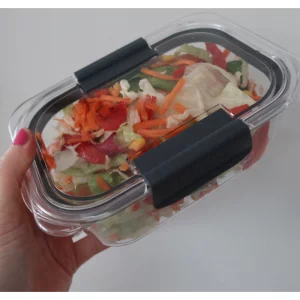 Sistema Brilliance Food Storage Containers in use