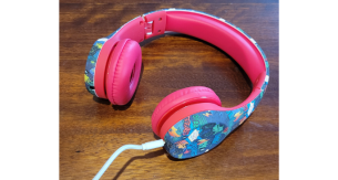 Snug Play+ headphones