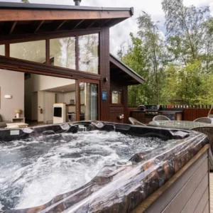 A hot tub at Forest Holidays Strathyre