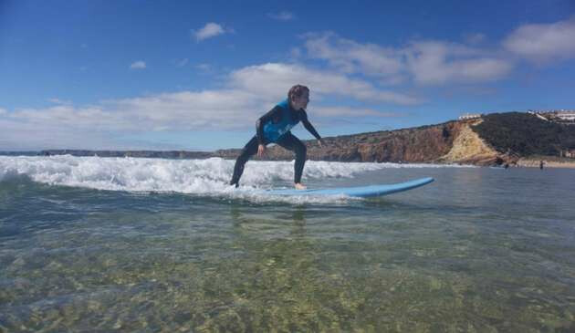 surfing in the algarve