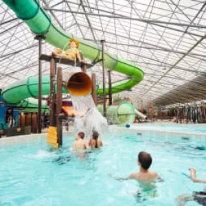 TerSpegelt indoor pool