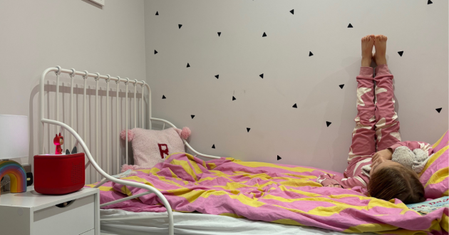 Playing with the Toniebox2 at bedtime