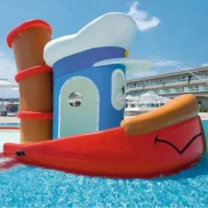 TUI BLUE Lagoon Princess in Halkidiki pool