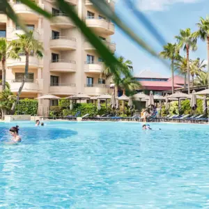 TUI Blue Sensatori Biomar main pool with swim up bar