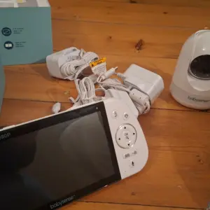 Babysense max view pro baby monitor in testing contents of box
