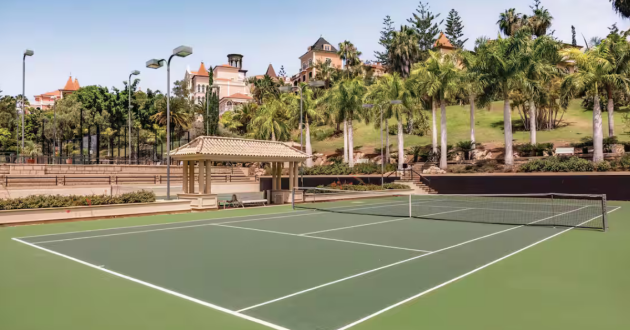 Hotel Bahia del Duque review image showing sports area tennis courts