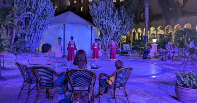 Hotel Bahia del Duque review image evening entertainment