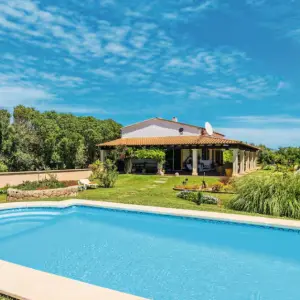 Villa C'an Moscard view of pool and villa