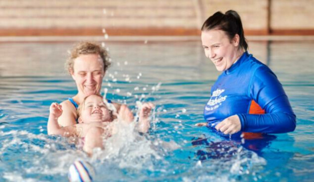 When to start swimming with babies