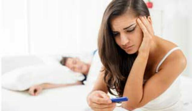 Woman pregnancy confused